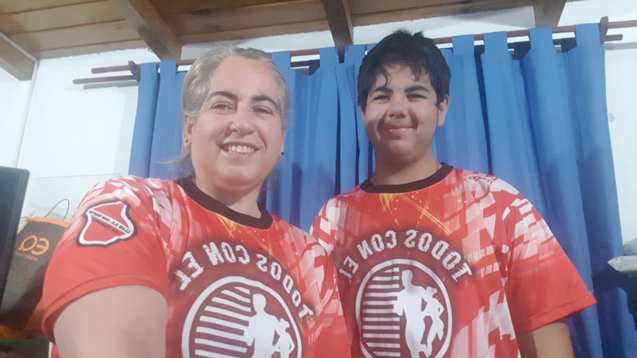 TODOS CON EL 33 (12)