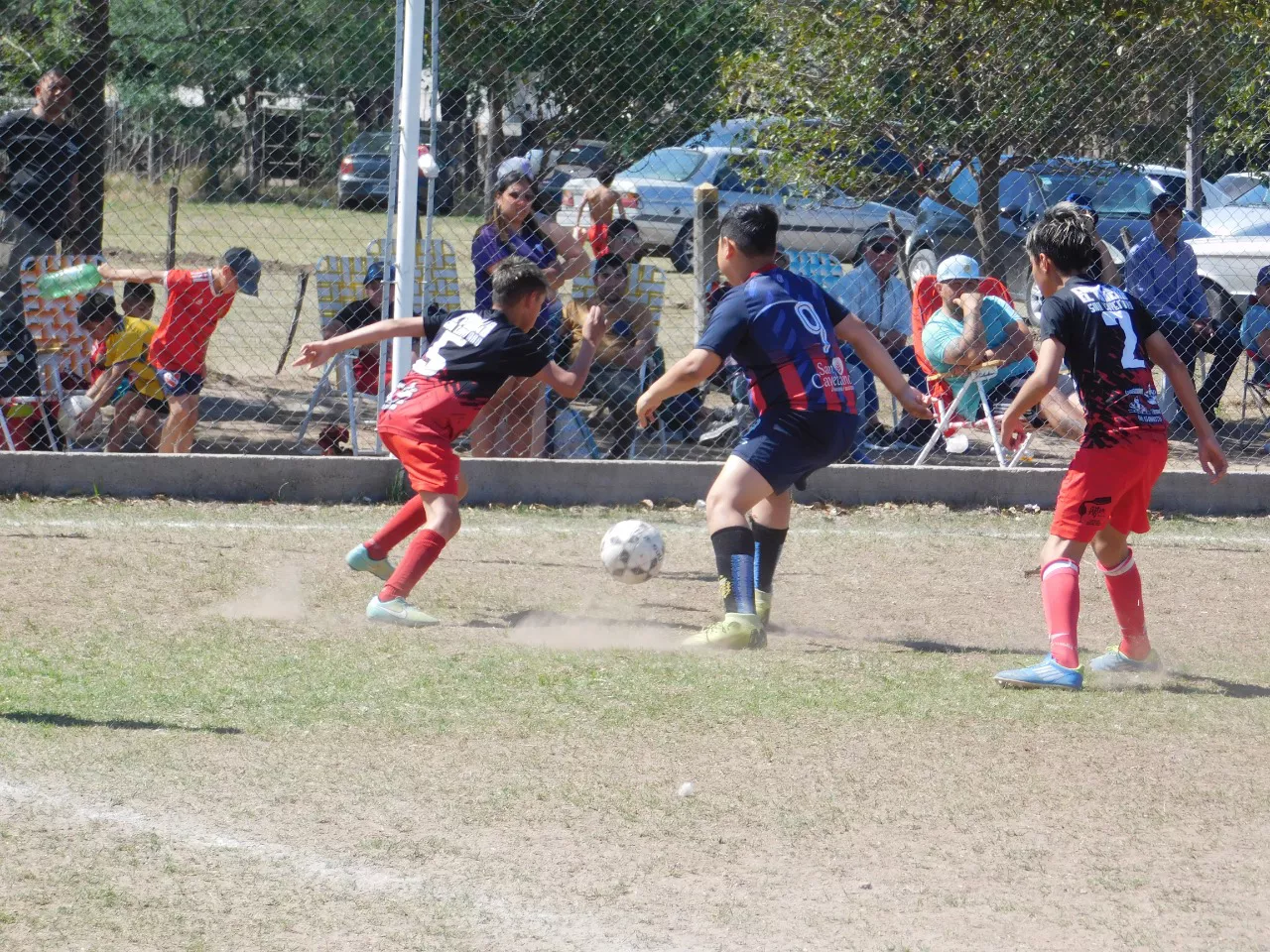 Centro Social vs Alberdi B vs San Cayetano (15)