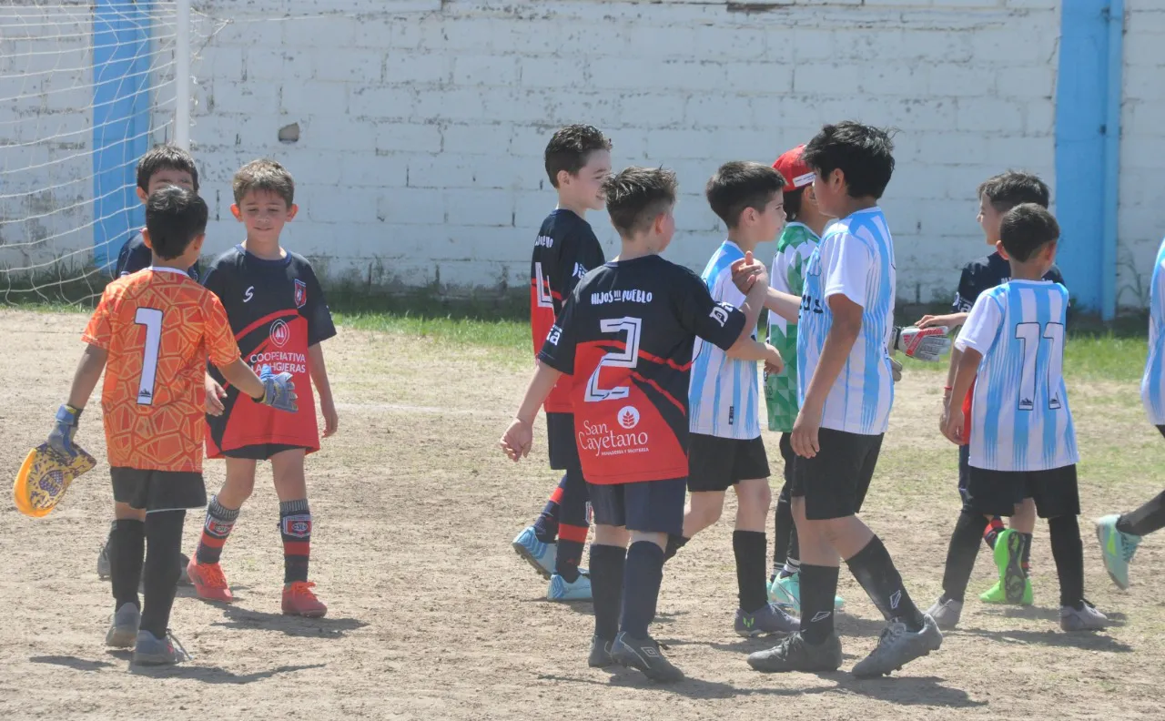 Centro Social Alberdi  Atenas (32)