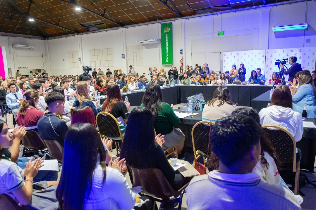 PARLAMENTO ESTUDIANTIL 