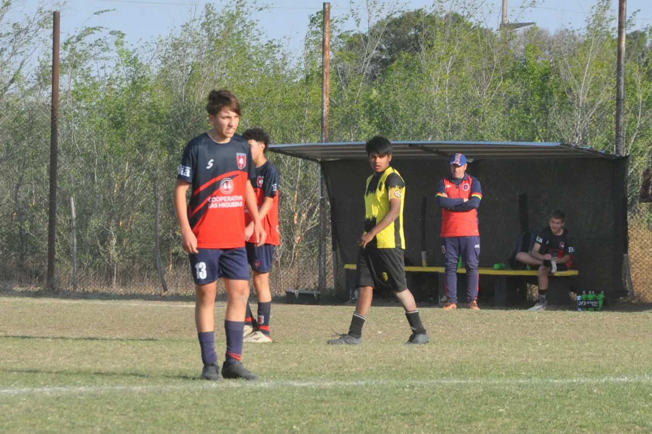 Centro Social Las Higueras Correos y Telecomunicaciones Deportivo Municipal Adela María (133)