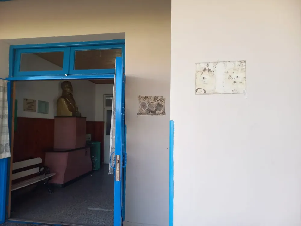 ROBO PLACAS ESCUELA PRIMARIA