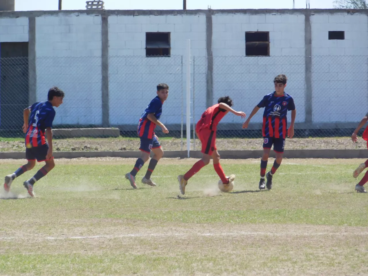 Centro Social vs Alberdi B vs San Cayetano (14)