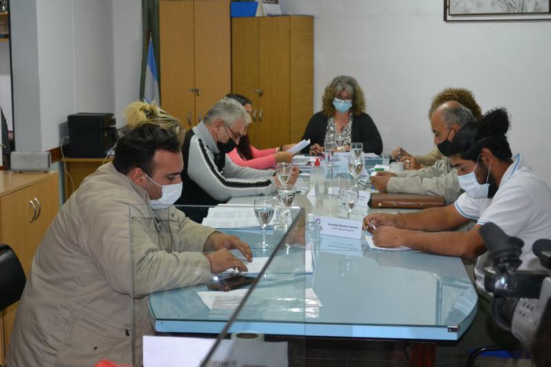 concejo sesion jueves 21 (3)