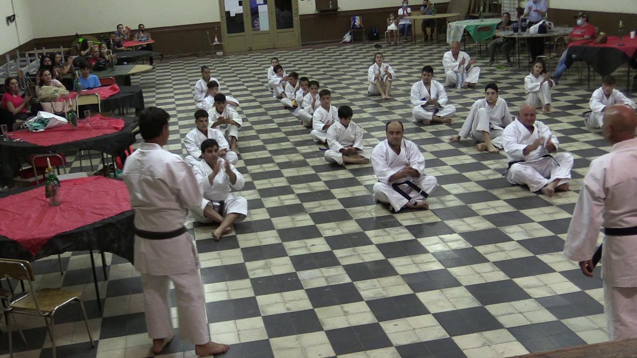 KARATE  (7)