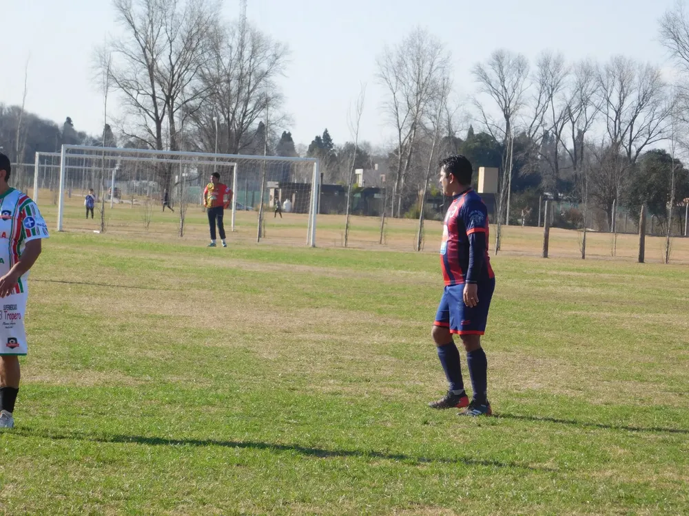 Los Profesionales +43 (3)