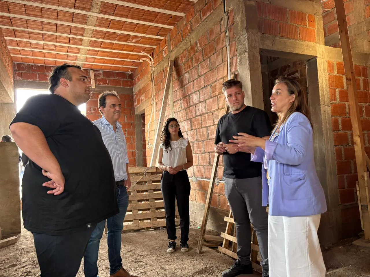 WhatsApp Image 2025-12-06 at 17.50.27 (1)