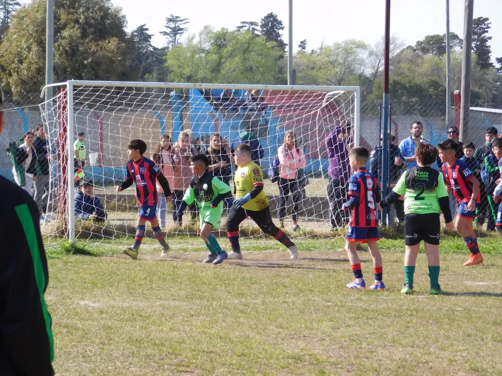 Centro Social Banda Norte Correos Renato Cesarini (159)