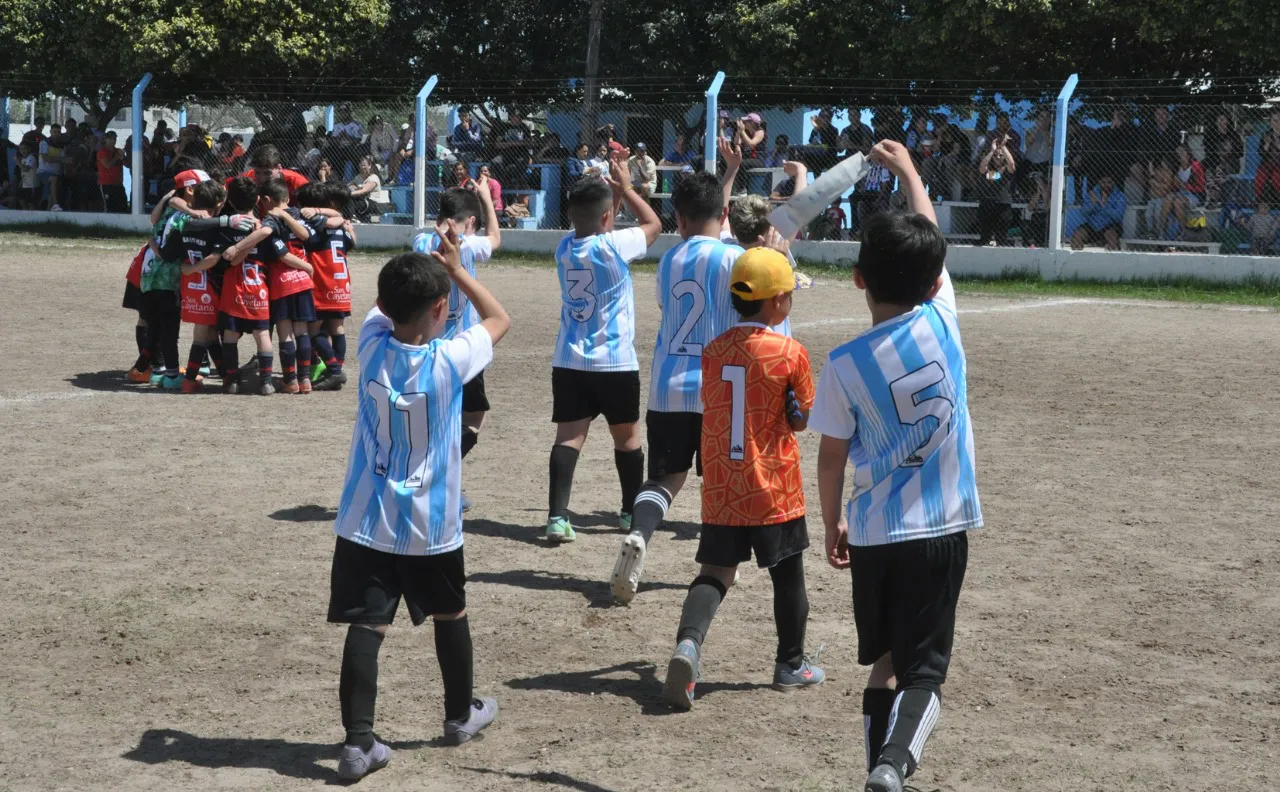 Centro Social Alberdi  Atenas (84)