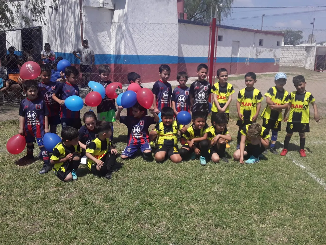 Centro Social Banda Norte B Correos y Telecomunicaciones (213)