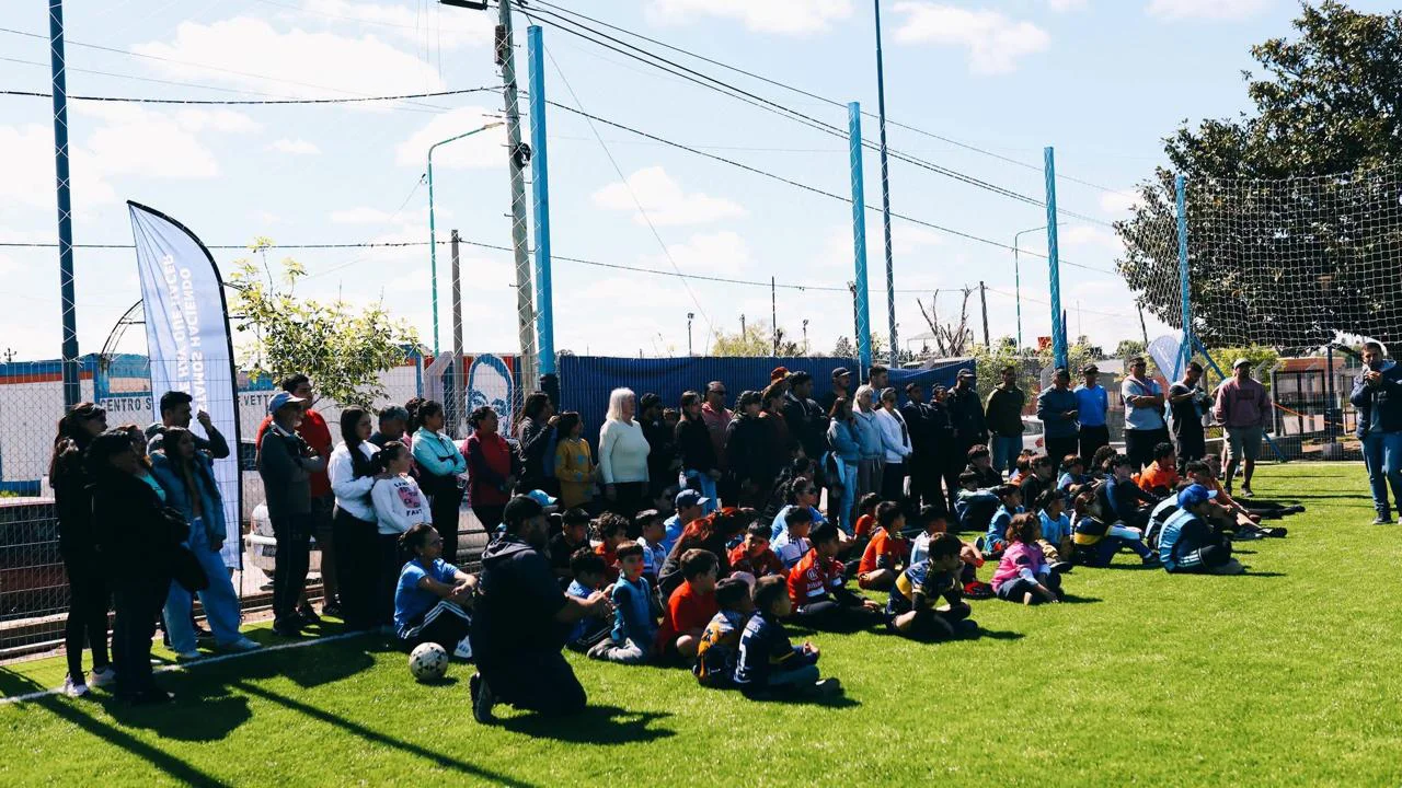NUEVA CANCHA SINTETICA (3)