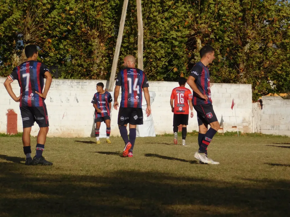 Fecha 10 Los Incas vs Centro Social (42)