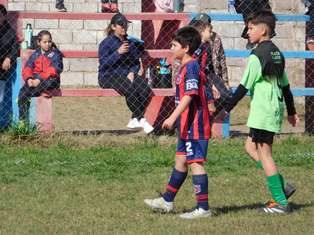 Centro Social Banda Norte Correos Renato Cesarini (164)