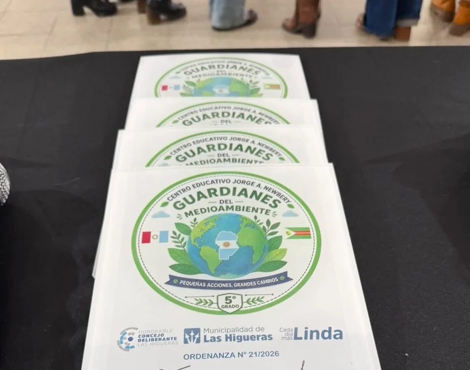 GUARDIANES DEL MEDIO AMBIENTE (10)