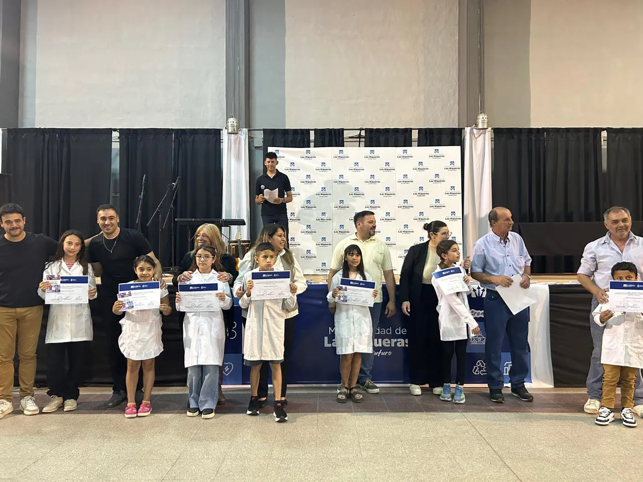 ESTUDIANTES DESTACADOS 2025 (23)