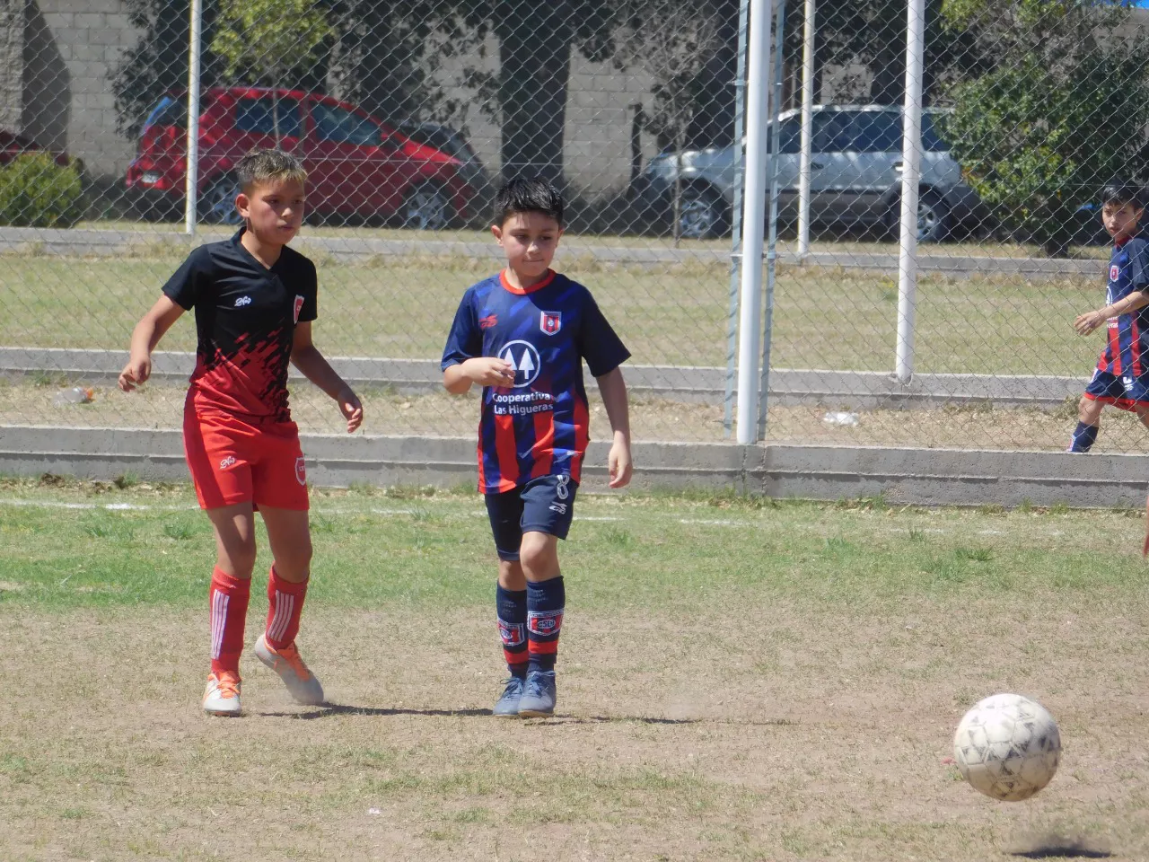 Centro Social vs Alberdi B vs San Cayetano (34)
