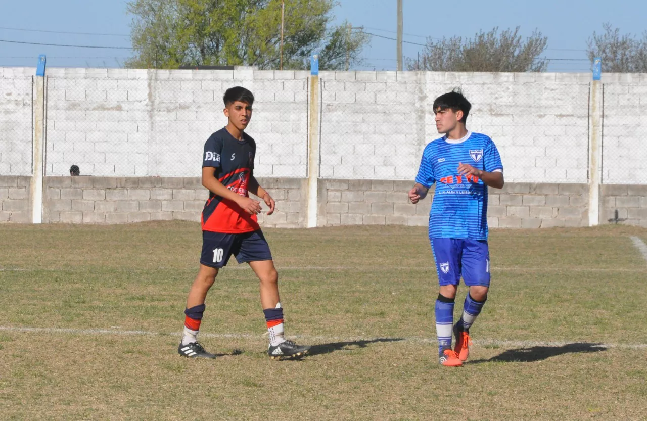Centro Social vs Defensores de Alberdi vs Juventud Unida Río Cuarto (190)