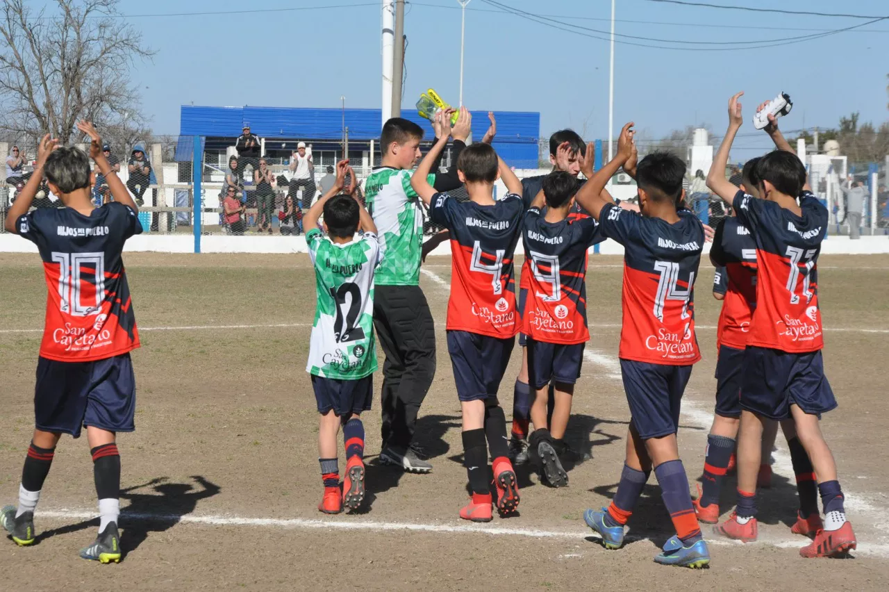 Centro Social vs Municipal Adelia María vs Juventud Unida (122)