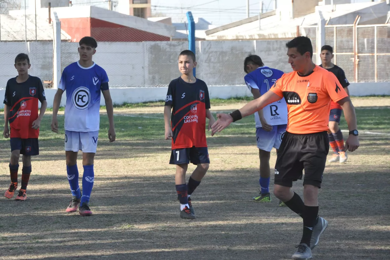 Centro Social vs Municipal Adelia María vs Juventud Unida (168)