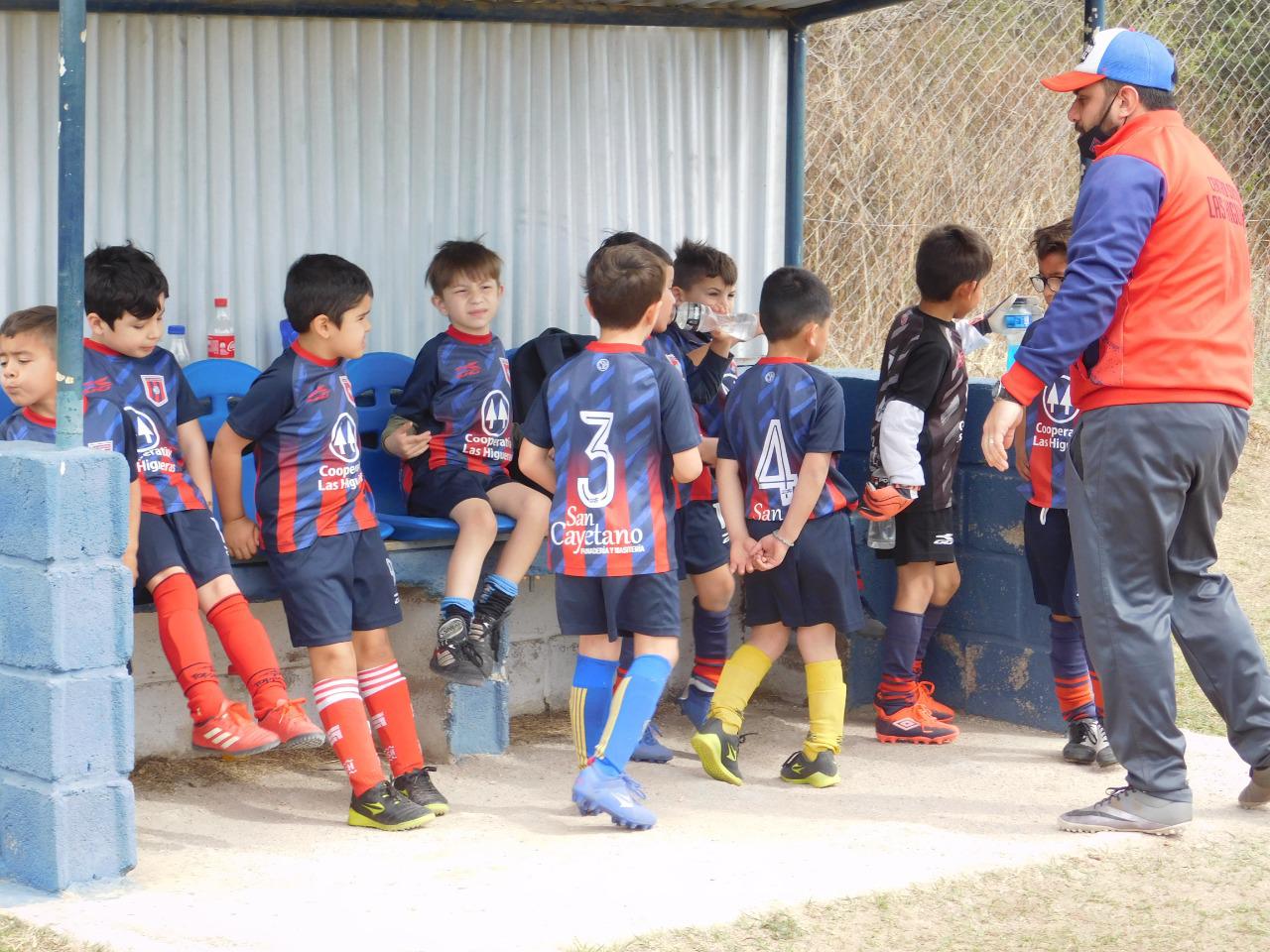 Atenas B vs Centro Social (27)