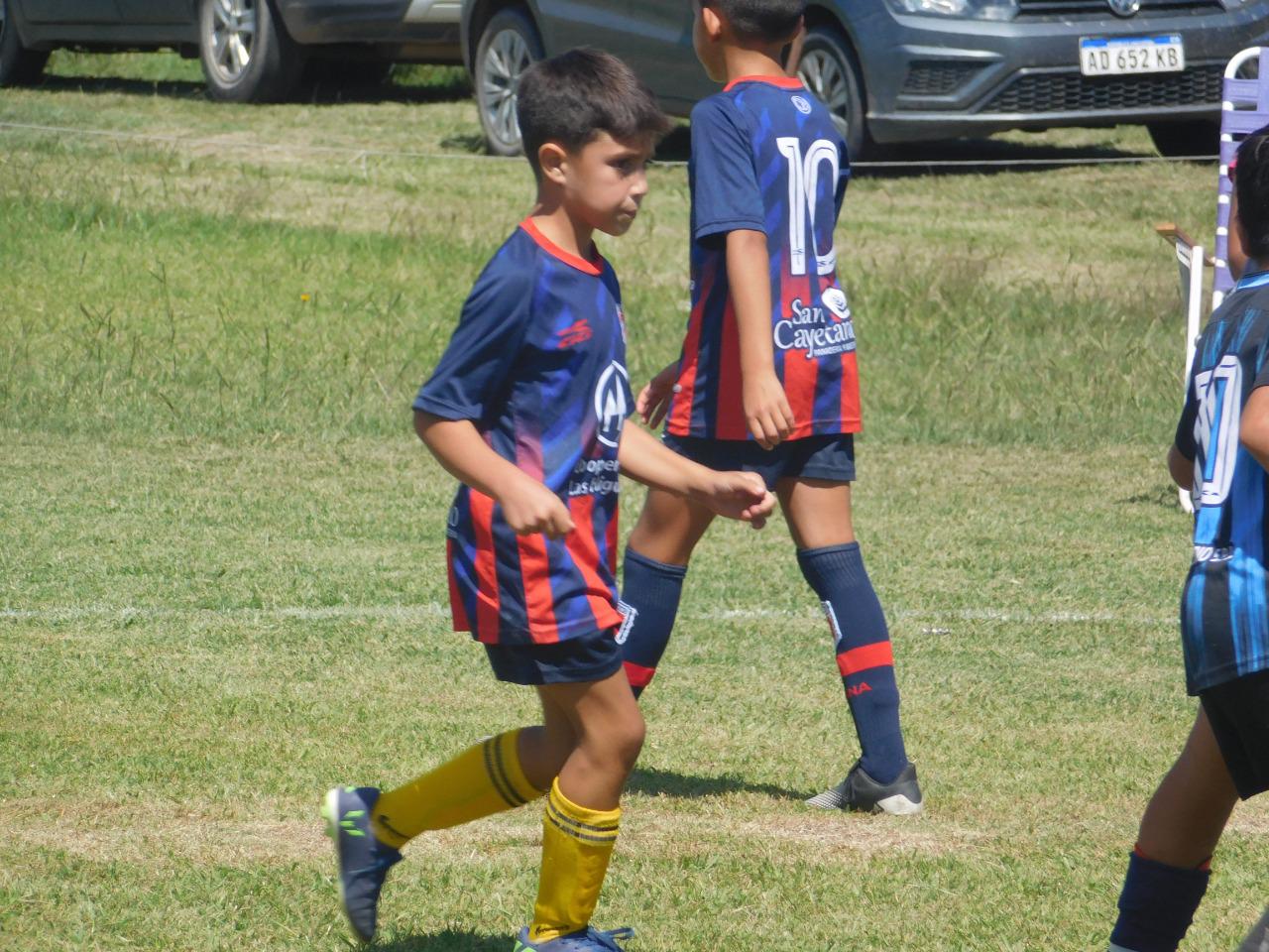 Centro Social Categoria 2013 Relampago Estudiantes (38)