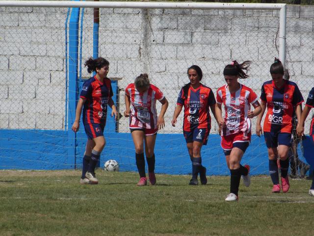 FEMENINO SPORTIVO MUNICIPAL (7)