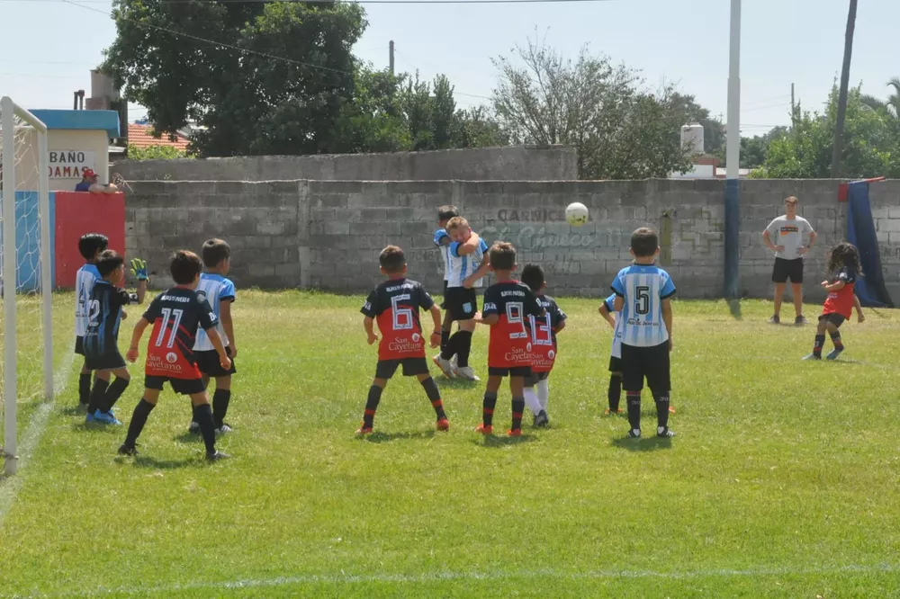 Centro Social Blaugranas vs Alberdi (12)