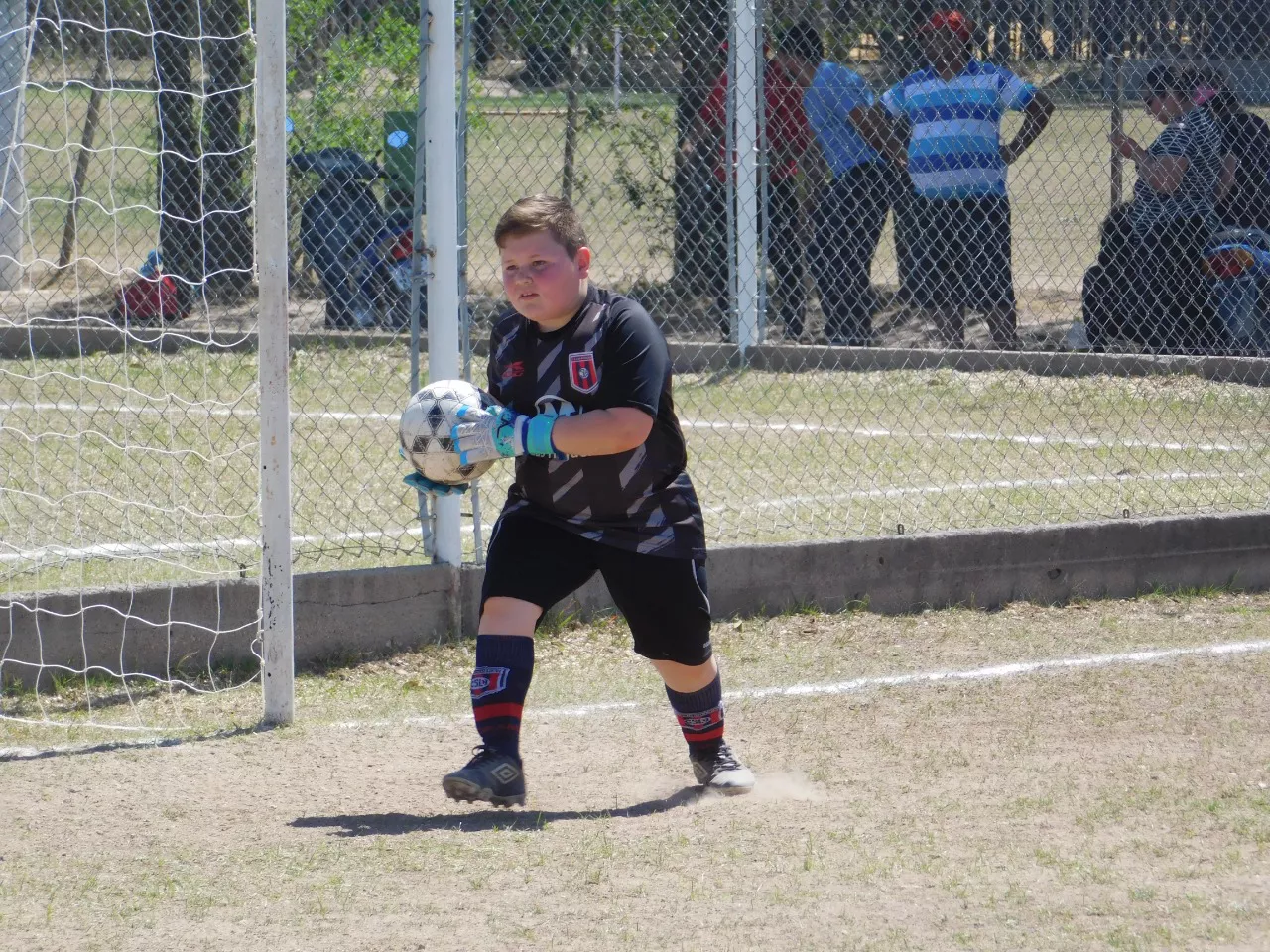 Centro Social vs Alberdi B vs San Cayetano (80)