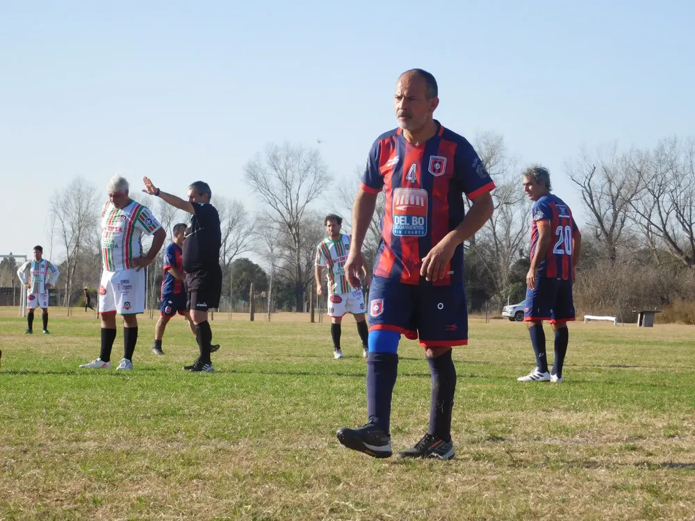 Los Profesionales +43 (12)