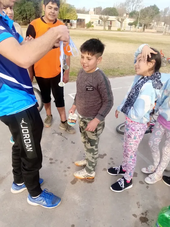 ESCUELAS DEPORTIVAS MUNICIPALES (4)