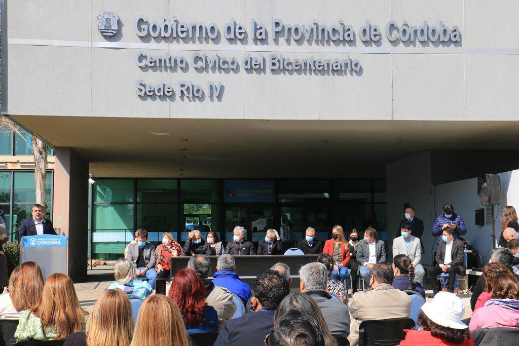 HOMENAJE (2)