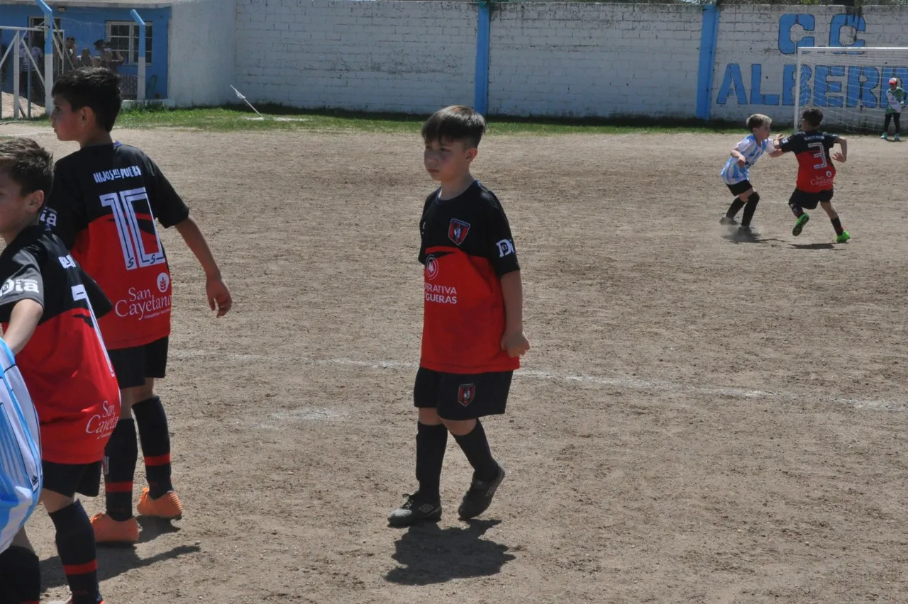 Centro Social Alberdi  Atenas (100)