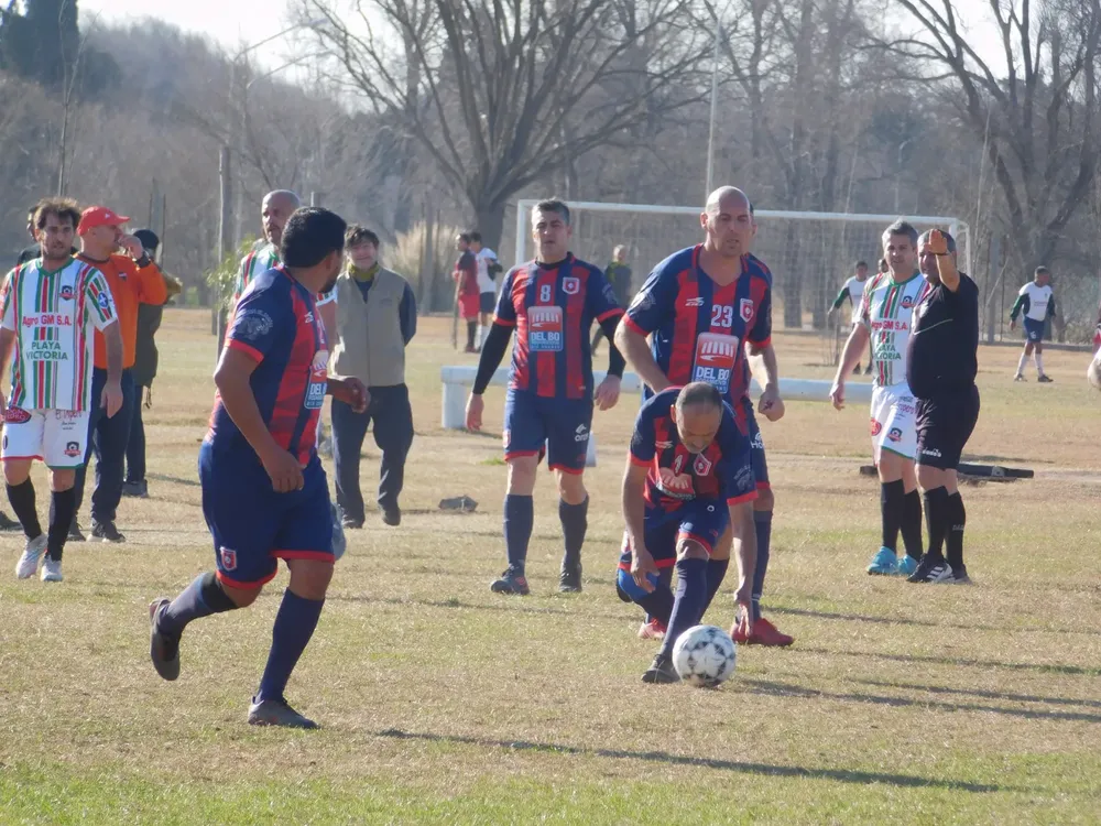 Los Profesionales +43 (4)