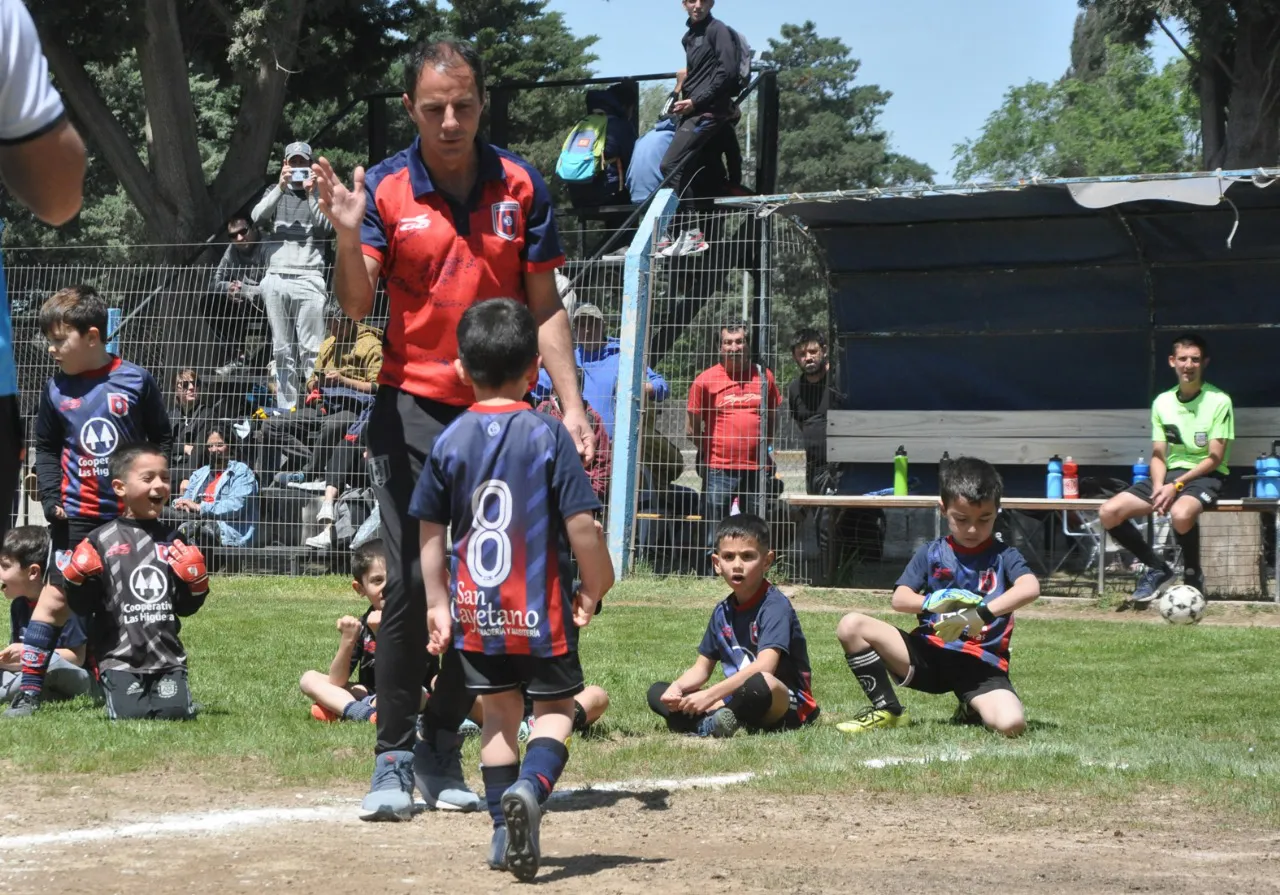 Centro Social San Cayetano Santa Paula Socialeritas Dia de la Madre (121)