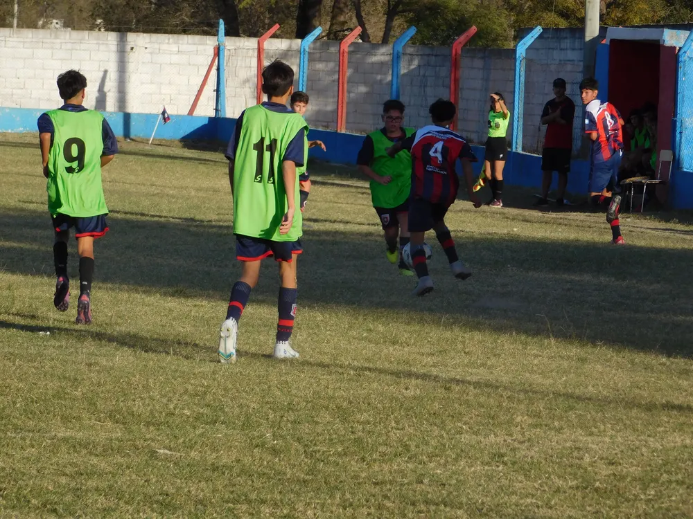 Infantiles Juveniles Centro Social San Lorenzo Bulnes Ateneo Vecinos Argentinso Jrs (114)