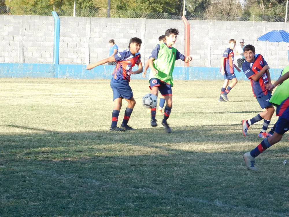 Infantiles Juveniles Centro Social San Lorenzo Bulnes Ateneo Vecinos Argentinso Jrs (100)