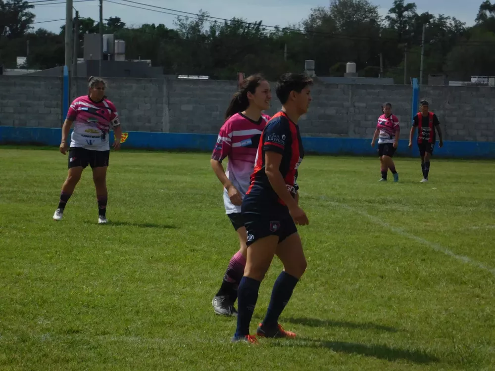 Fecha 1 Femenino Centro Social Santa Paula (11)