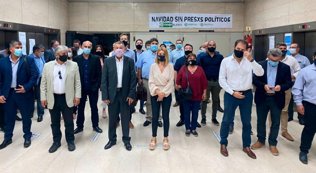 multimedia.normal.9fa17592dd5792aa.6672656e74656465746f646f735f313631333030383936315f6e6f726d616c2e6a7067