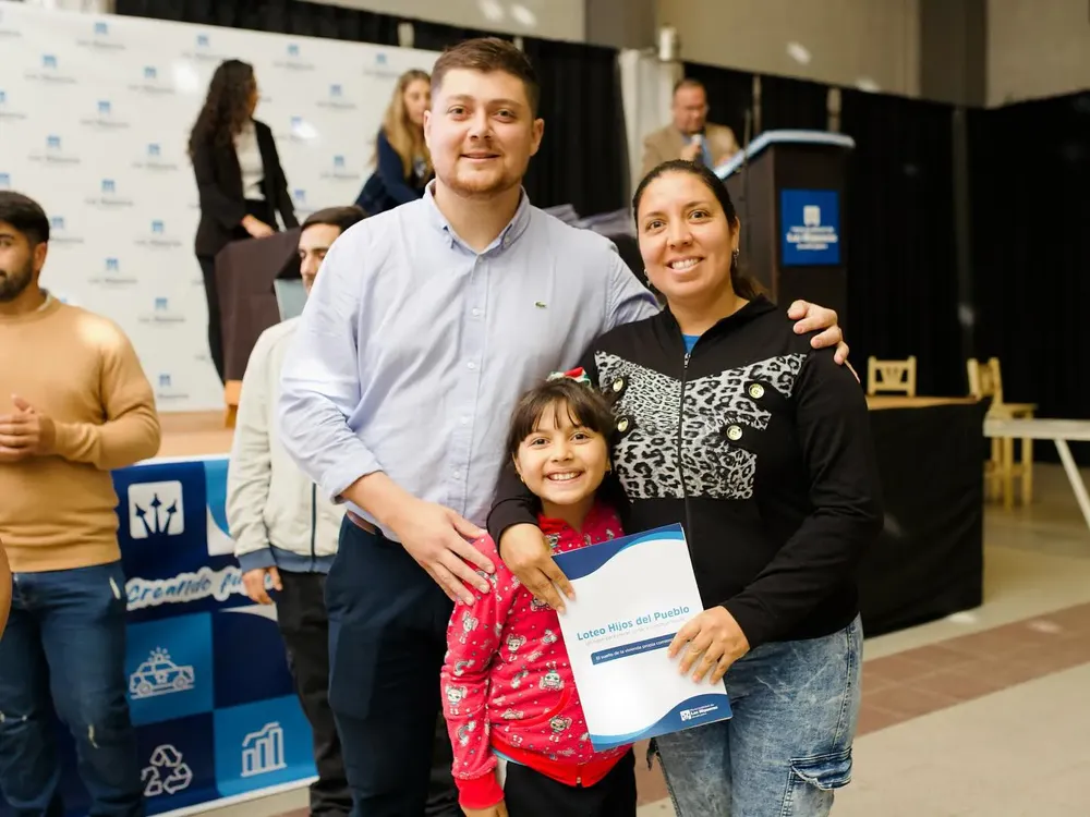 LOTE HIJOS DEL PUEBLO (11)