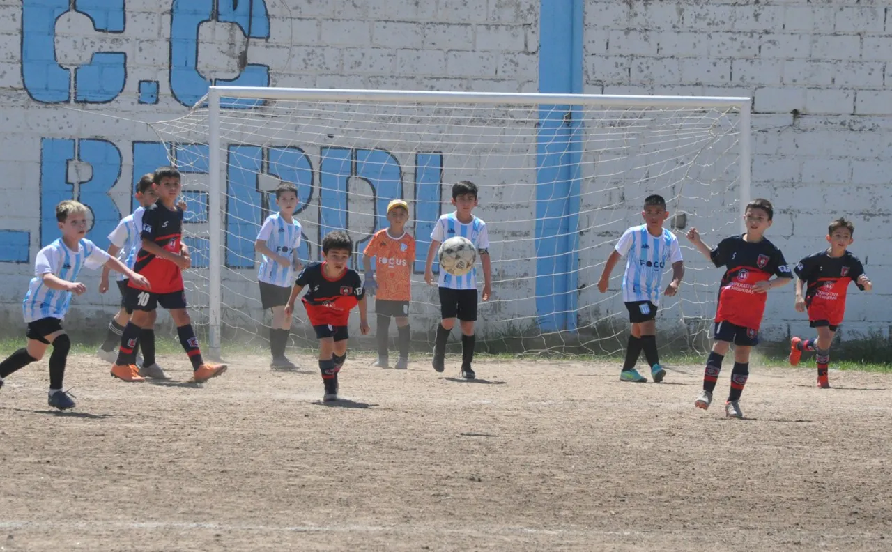 Centro Social Alberdi  Atenas (18)