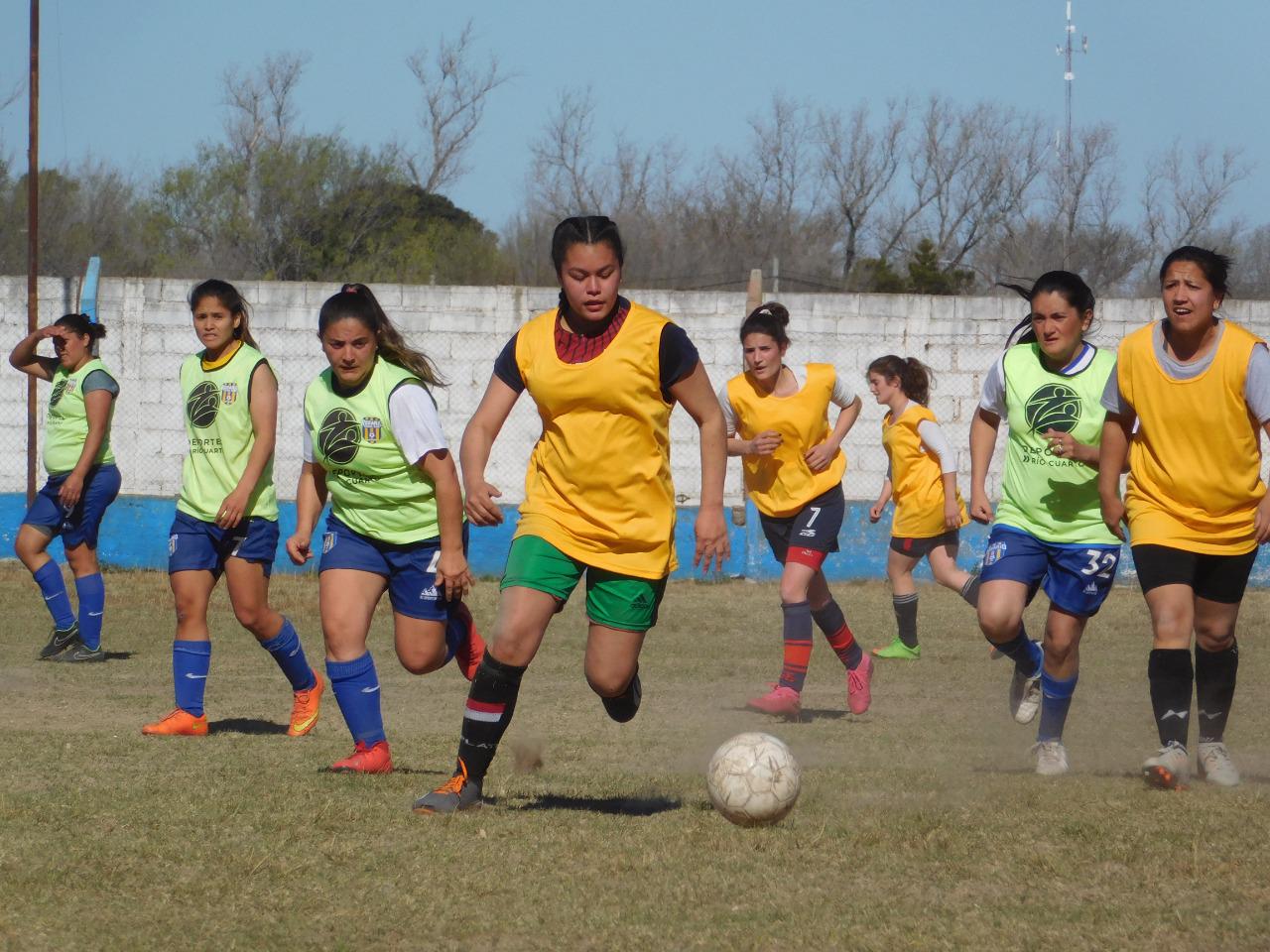 FEMENINO ROSARIO AMARILLO (8)