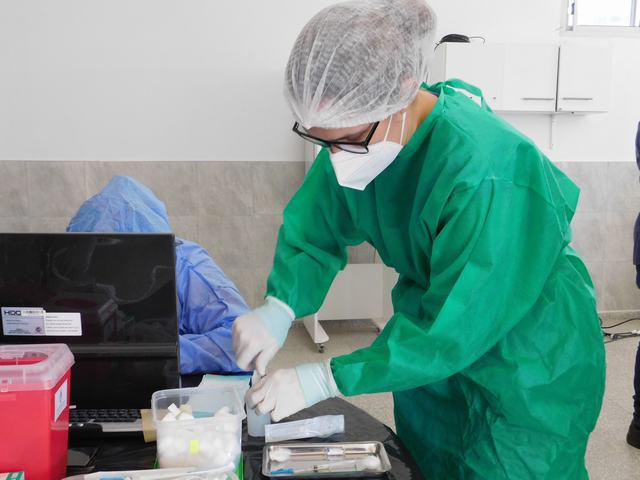 VACUNACION ADULTOS MAYORES MIERCOLES 10 (28)