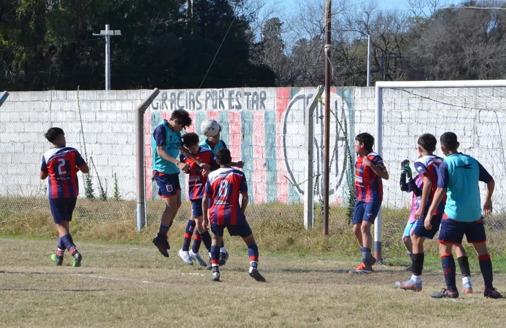 Centro Social San Lorenzo Bulnes Talleres Las Acequias Los Incas Achiras (115)