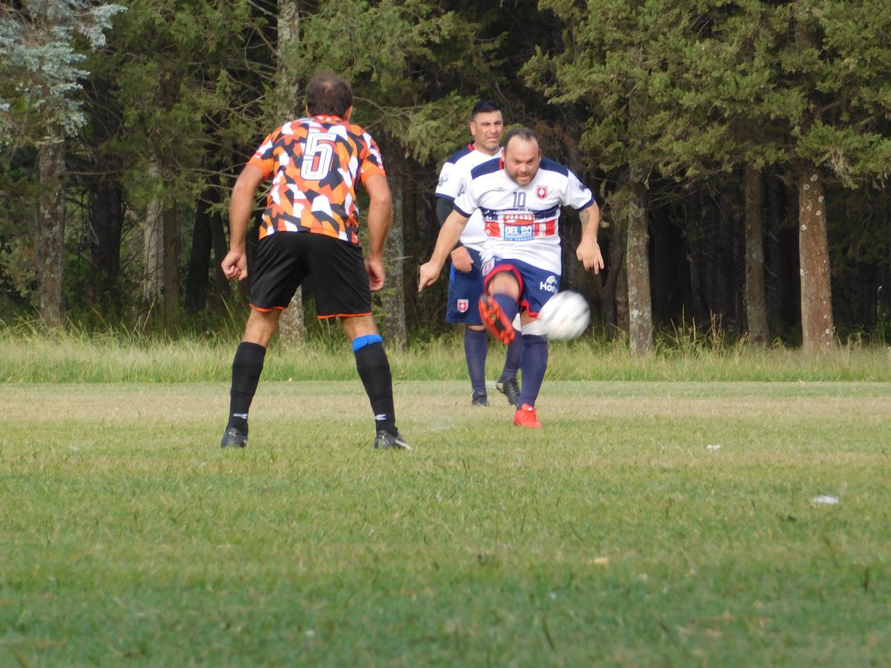 Profesionales Las Higueras vs DGI (13)