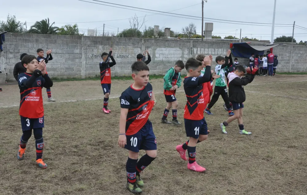 Centro Social Infanto Juvenil vs Social Recreativo Fusion (92)