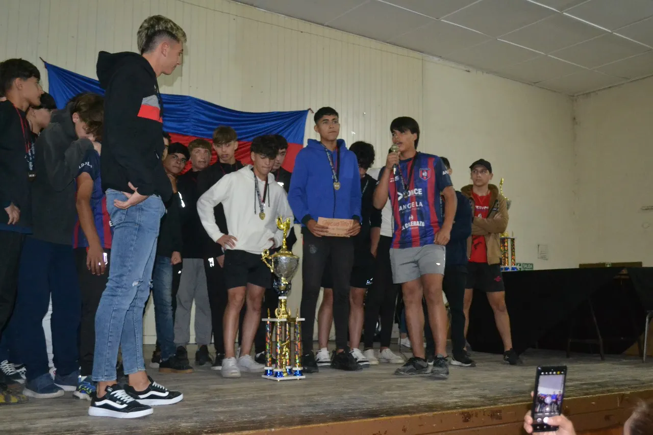 4cc24235708eef4bf9be0be618f2aa7ebc765480