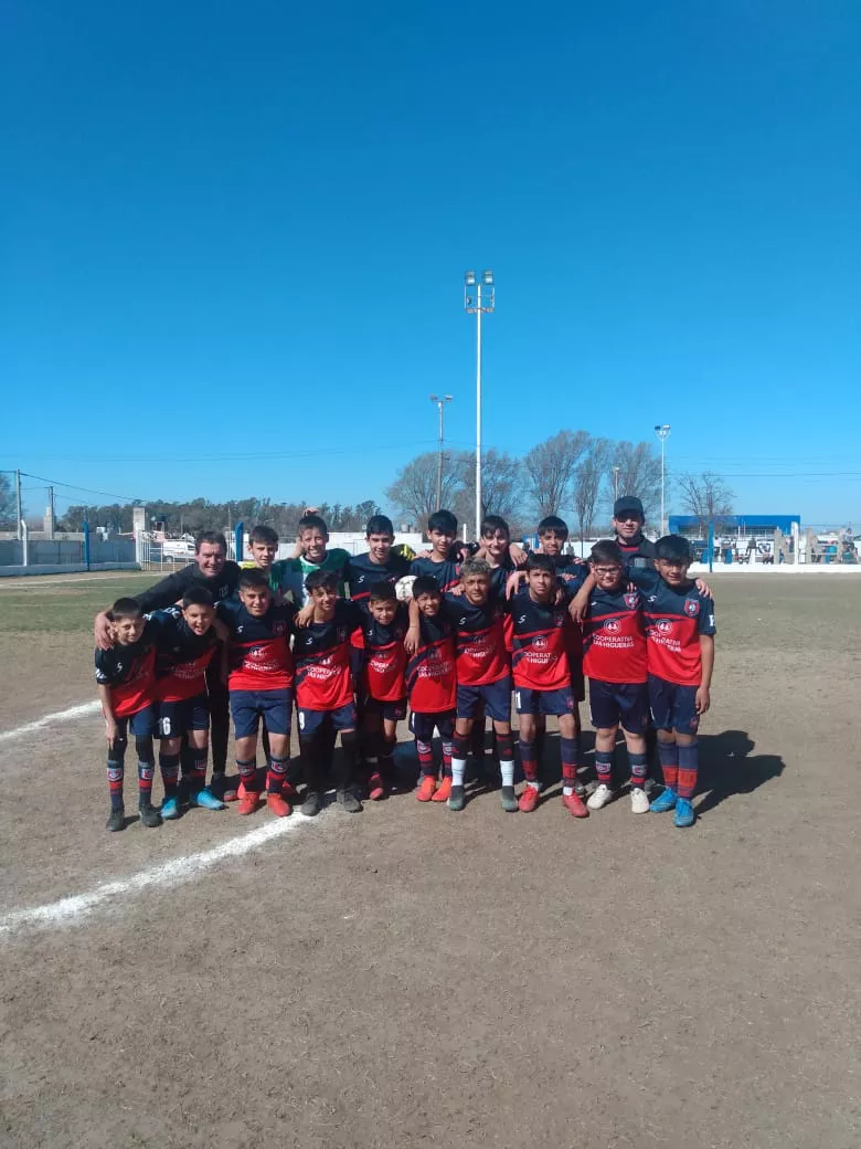 Centro Social vs Municipal Adelia María vs Juventud Unida (24)