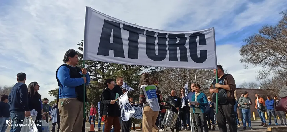 RECLAMO SALARIAL UNRC (2)