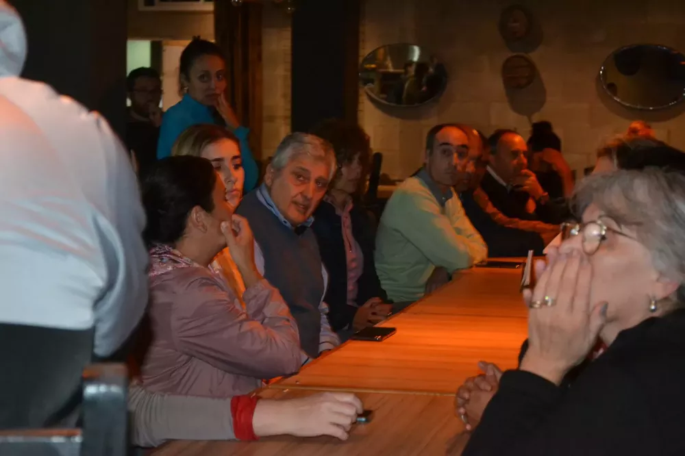 Escudero Alberto Sirio Libanés (2)