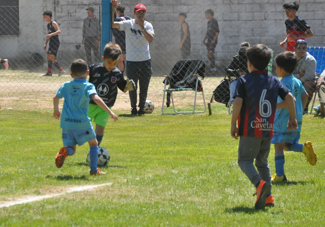 Centro Social San Cayetano Santa Paula Socialeritas Dia de la Madre (147)